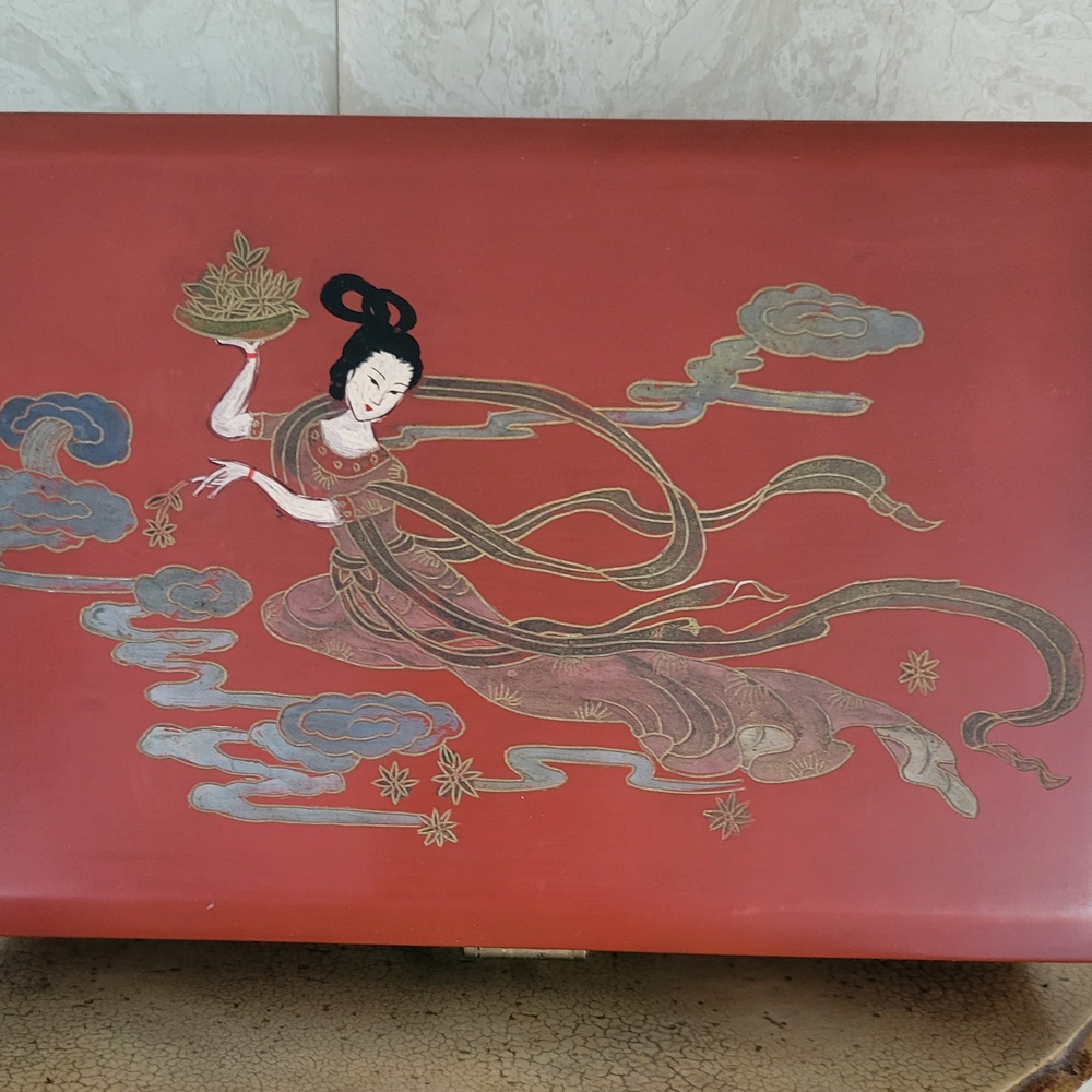 Red Chinese Vintage Jewelry Box